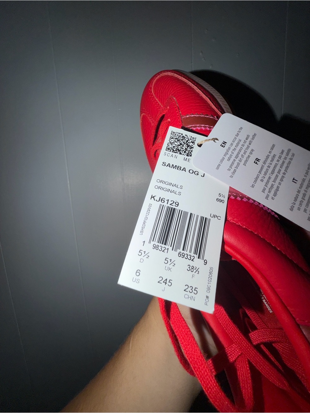 Women Brand new adidas Samba OG J Sneakers in Red leather Size 6 - Picture 2 of 5
